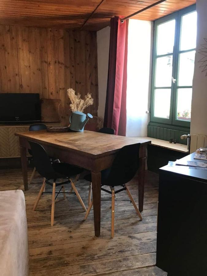Holiday home Ancienne Maison De Tisserande Atypique Mornac-sur-Seudre